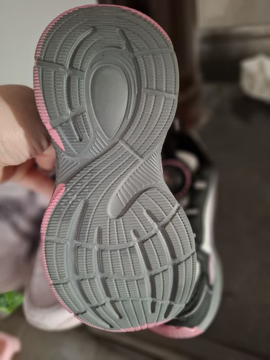 Детски маратонки за момиче