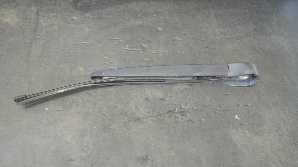 Brat stergator haion vw polo 6r