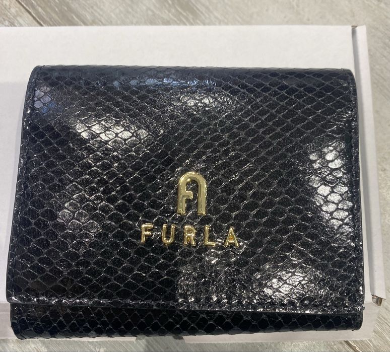 Дам. Портмоне Furla 68€