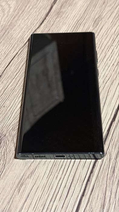 Vand Samsung Galaxy S22 Ultra