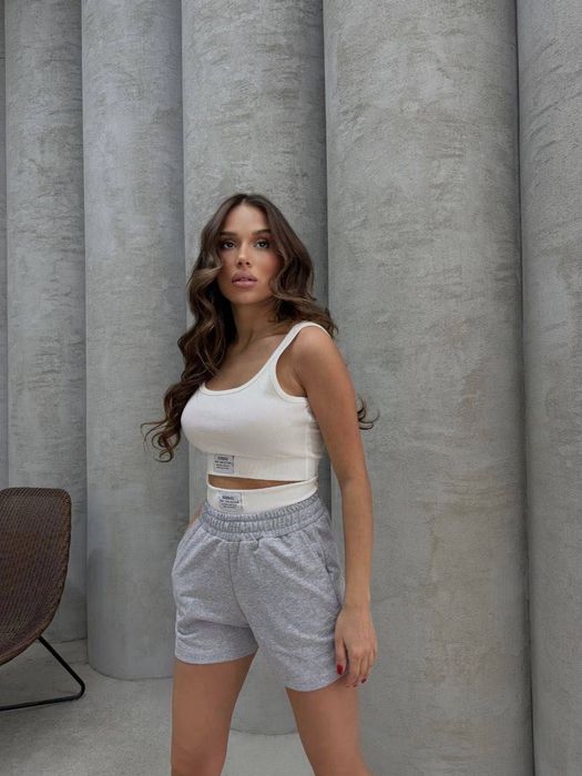 Комплект от две части с камъчета