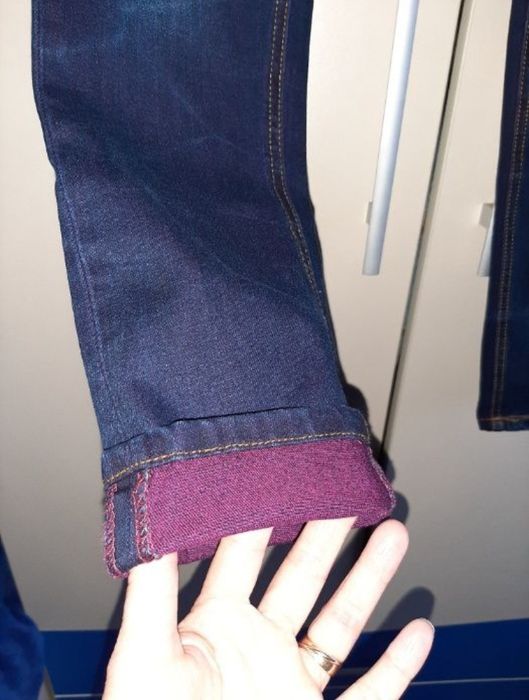 Blugi skinny Fishbone mărime 28 noi cu etichetă.