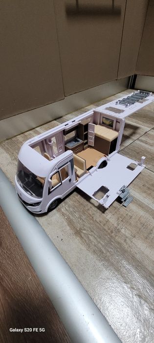 Vând rulota camper