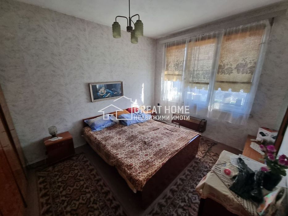 Продава се Четиристаен апартамент в Търговище, Център - 135 кв.м за 643 €/кв.м - Снимка #5