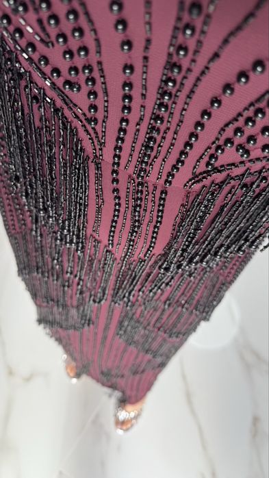 Rochie Eleganta burgundiu cu franjuri din margele negre