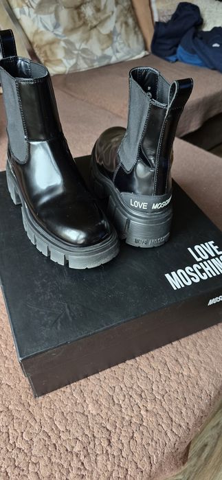 Дамски ботуши MOSCHINO