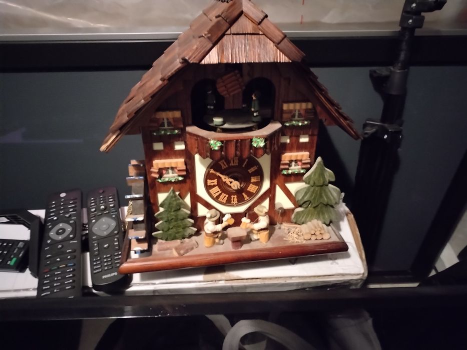 Ceas de perete mecanic