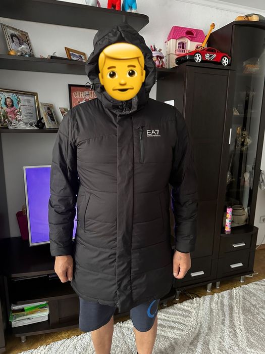 Продам зимнюю куртку