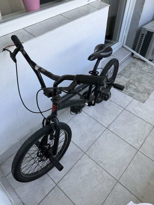 BMX freestyle negru – gata de mers / trick-uri