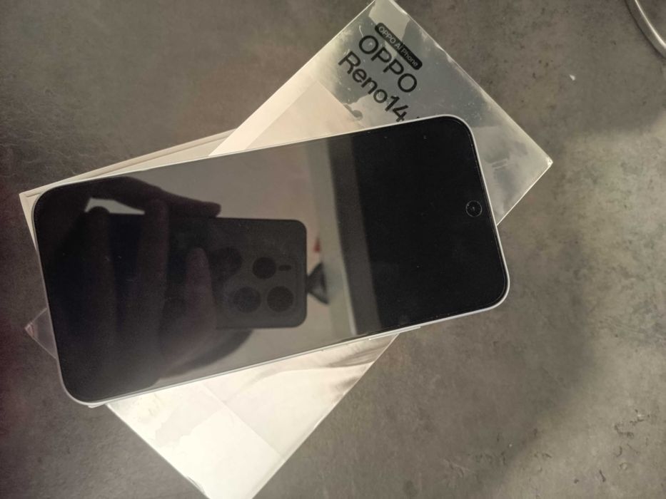 Vând Telefon OPPO 14