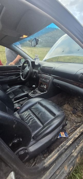 Vand audi a4 de camp radiat