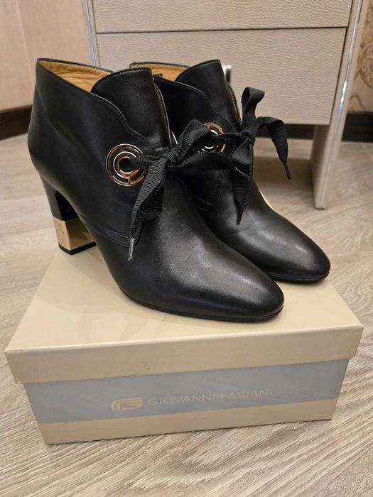 Продам роскошные итальянские ботильоны Giovanni Fabiani (оригинал)