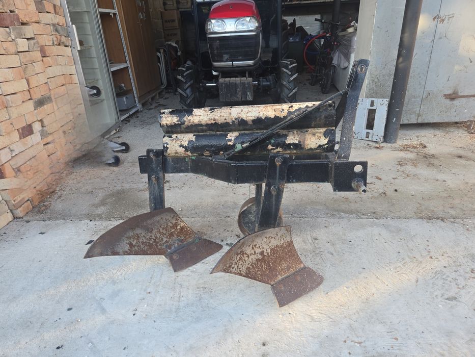 Плуг двойка за трактор