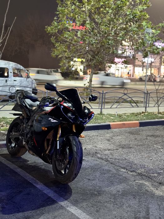 Yamaha r1 2014yil srochnga