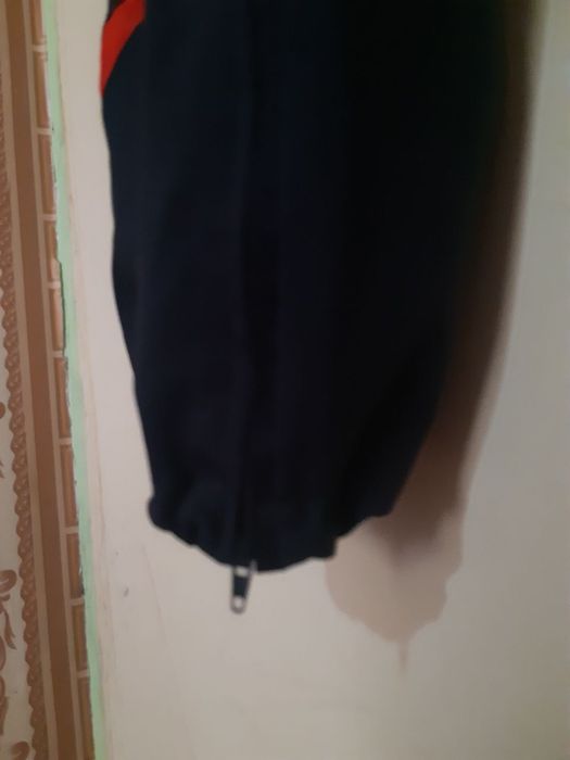 Продается спортивное трико