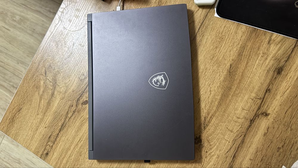 Msi ideal holatda komplektida hamma narsasi bor