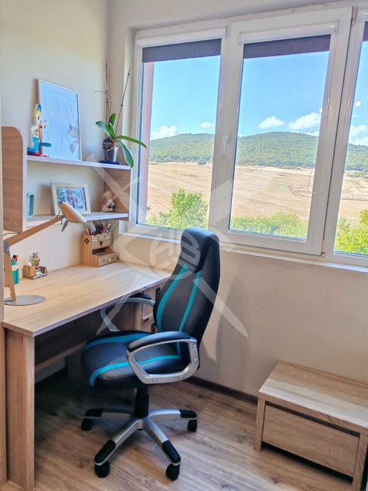 Четиристаен апартамент в Атия 93071