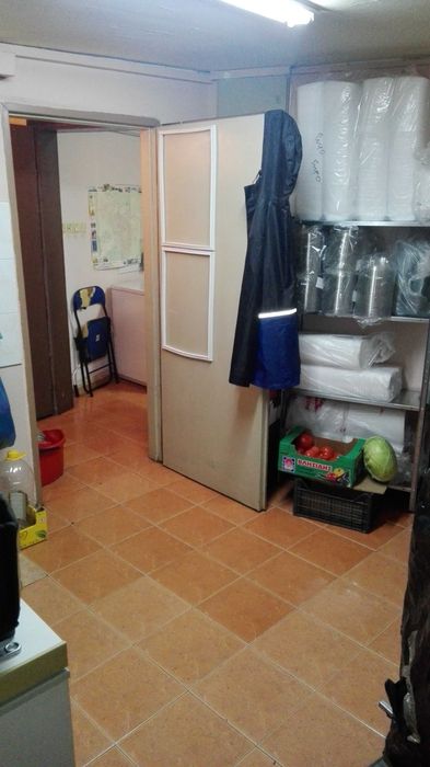 Продавам бизнес бърза закуска, Плевен,идеален център.