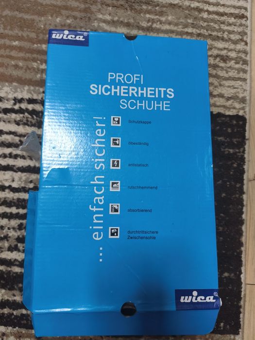 Bocanci profi cu vârf întărit