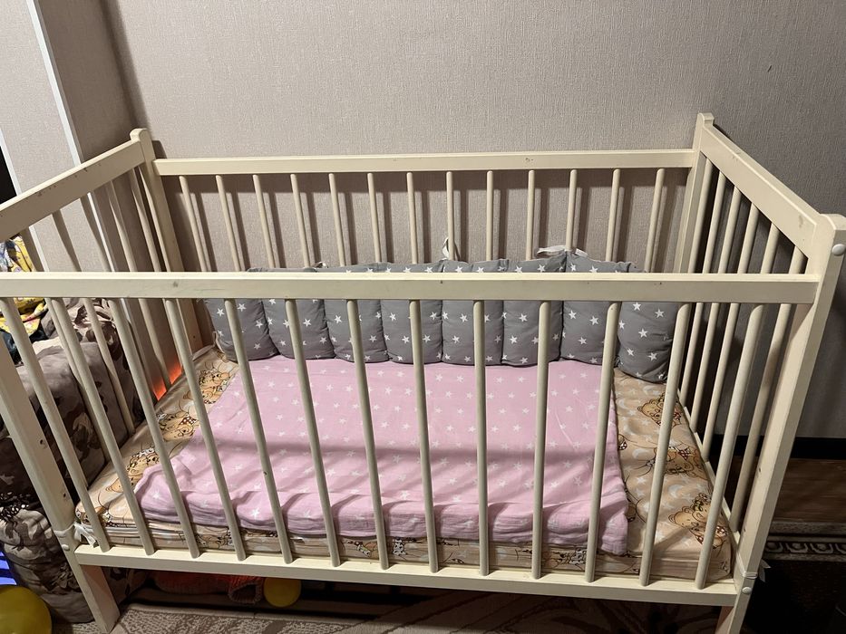 Кроватка детская