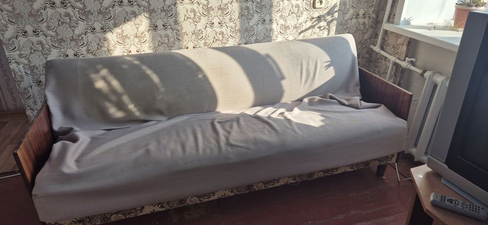 Отдам даром мебель