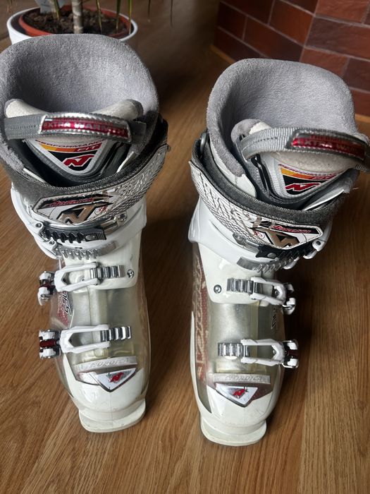 Clapari marimea 37-38