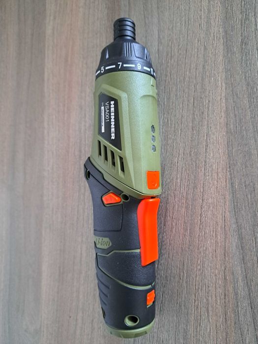 Surubelnita cu acumulator VSA001 HEINNER