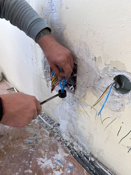 Electrician interioare jud.Braşov