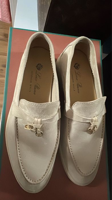 Loro Piana бежевый