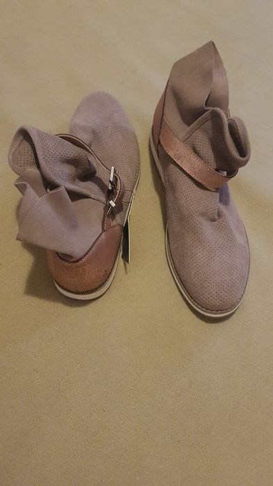 Ghete piele dama Emu 40/41