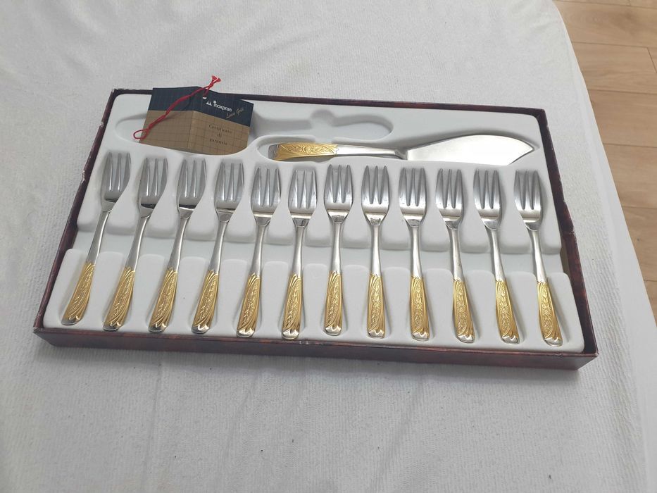 Vand set tacamuri aur