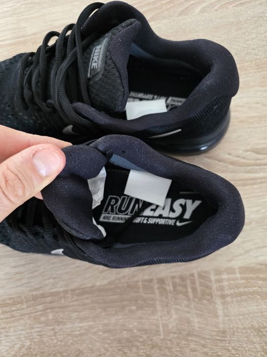 Маратонки Nike 38.5