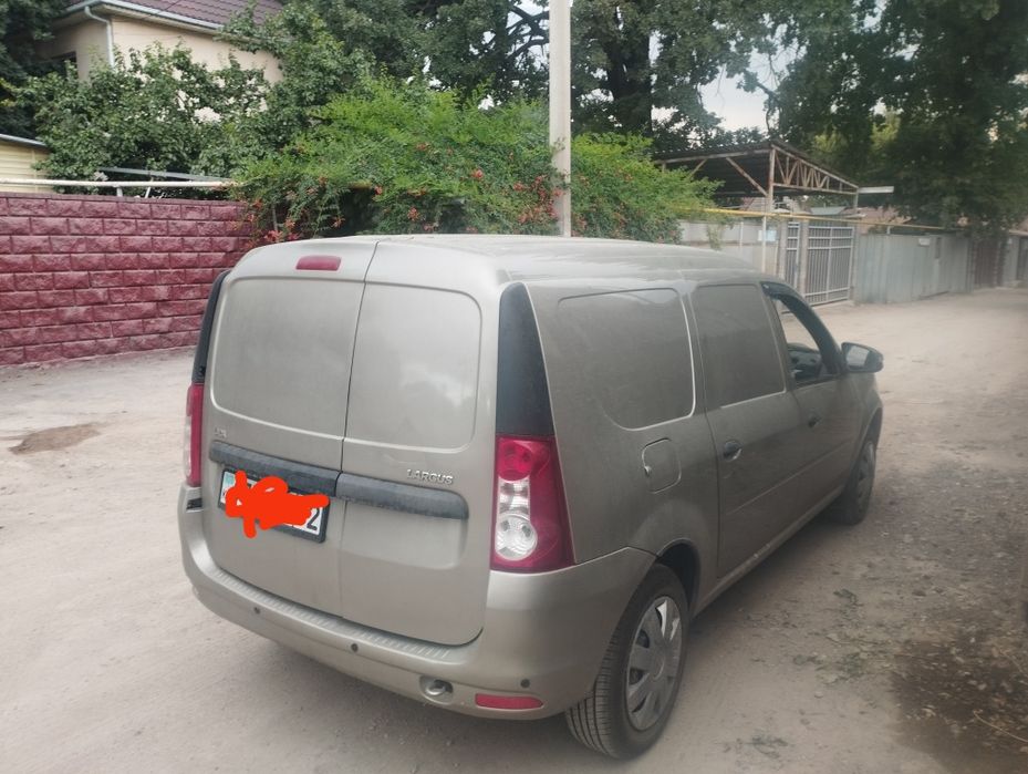 Продам машину lada largus 2021 года