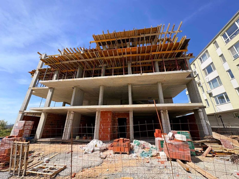 Тристаен апартамент