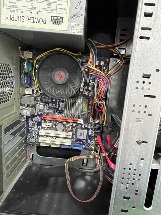 компютер кейс сотилади