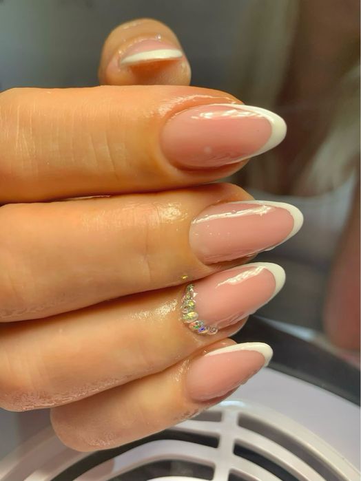 Aplic unghii gel si semi