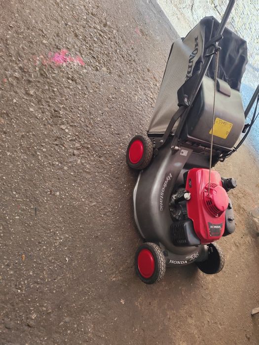 Самоходна бензинова косачка