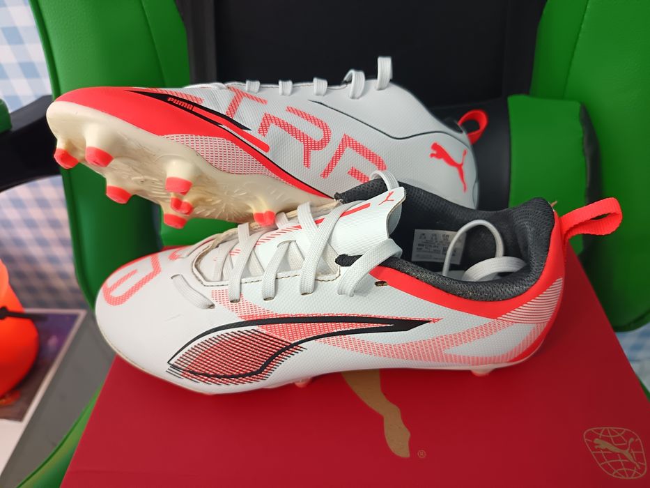 Детски бутонки""Puma Ultra 5 Play".