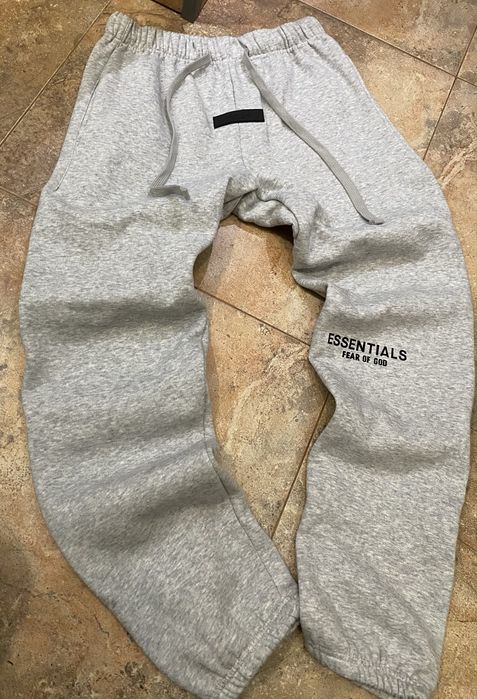 ESSENTIALS Fear of God екип