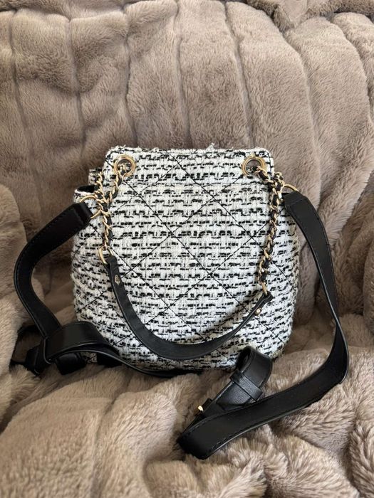 Дамска раница Guess