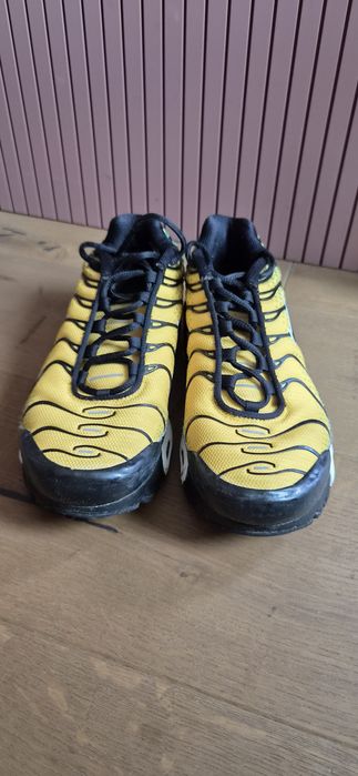 Свежи маратонки NIKE
