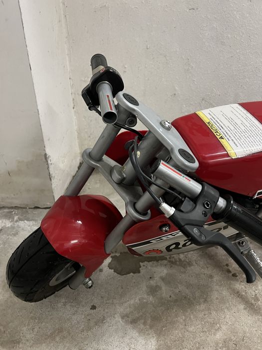 Razor pocket rocket електрическо детско моторче