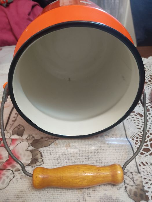 Продам пуховики. В отличном состоянии