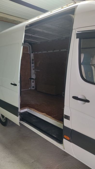 Мерседес Бенс спринтер