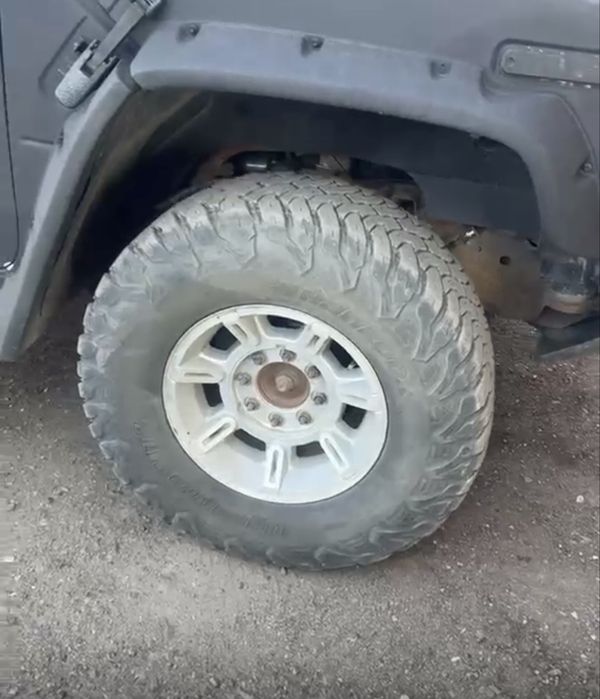 Продам диски с резиной на HUMMER H2