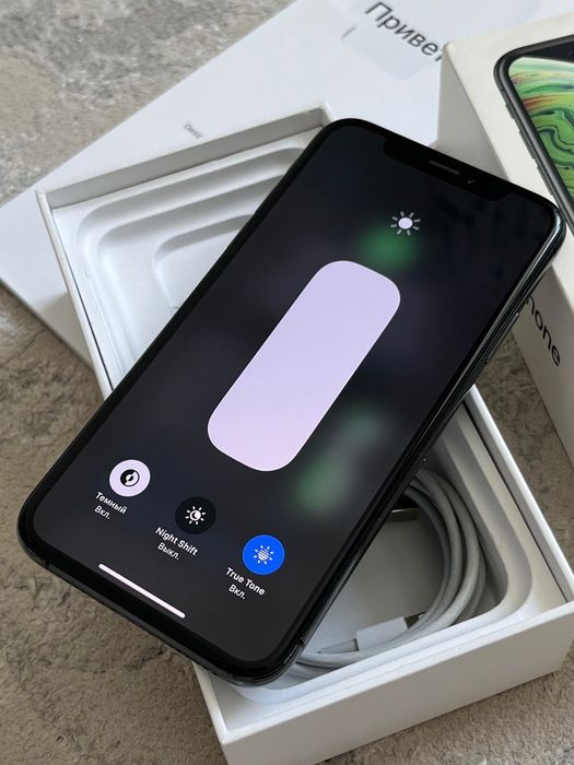 iPhone XS Черный