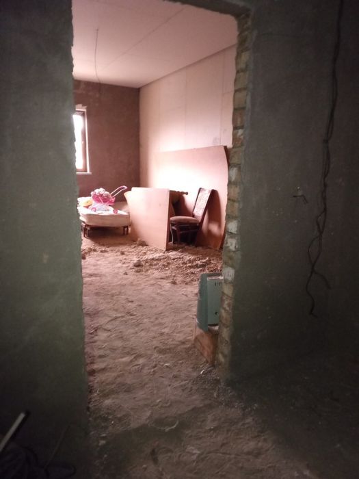 Срочно Дала Ховли сотила