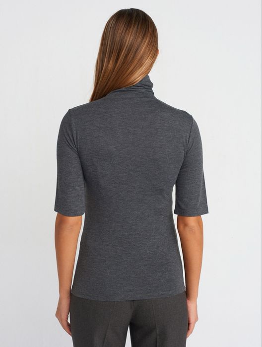 Продам водолазки