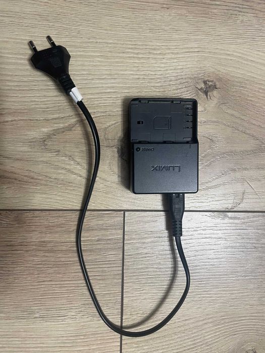 Vand camera GH5 + Obiectiv Panasonic 12mm F1.4 Leica DG