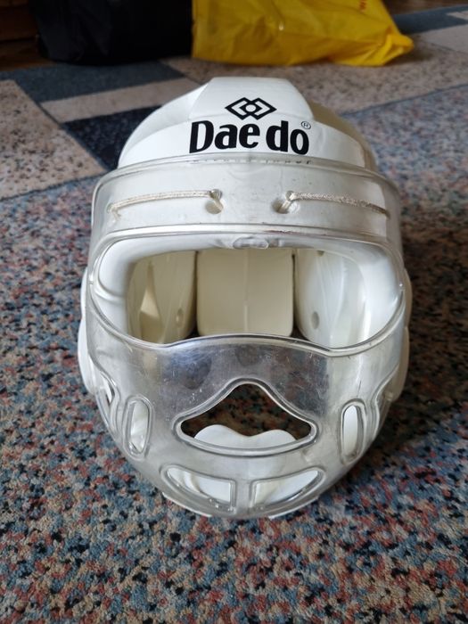 Шлем для таэквондо